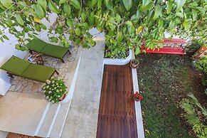 Villa Lola