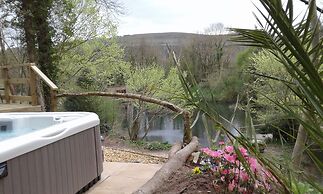 Herons Lake Retreat