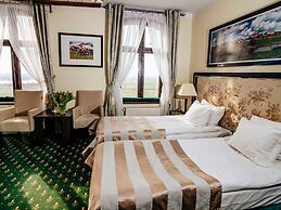 Zamek Gniew - Hotel Rycerski