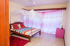 Safiri Kenya Home