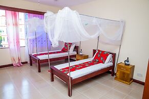 Safiri Kenya Home