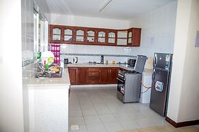 Safiri Kenya Home