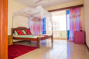 Safiri Kenya Home