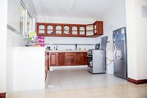 Safiri Kenya Home