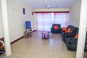 Safiri Kenya Home