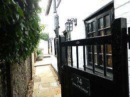 Henry VIII Cottage