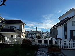 HB Bungalow