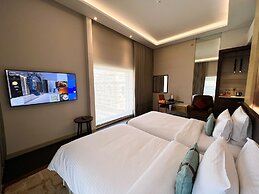 Grayton Hotel Dubai