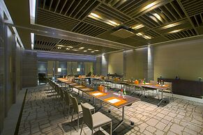 Grayton Hotel Dubai