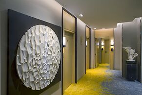 Grayton Hotel Dubai