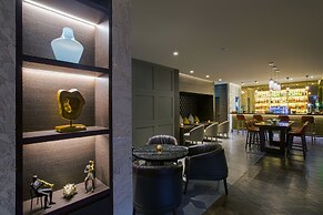 Grayton Hotel Dubai