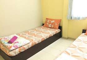 Nat 2 Guest House