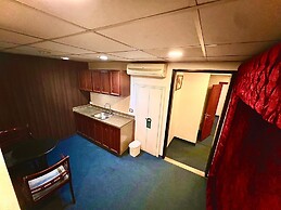 Ceasars Park Hotel