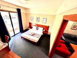 Ceasars Park Hotel
