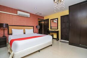 OYO 131 Griebs Inn