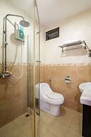 OYO 131 Griebs Inn