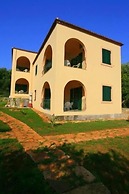 Emily's Apartments