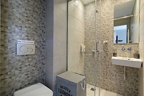 Hercules Residence