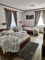 Rustic Inn River