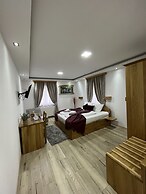 Rustic Inn River