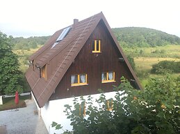 Rustic Inn River