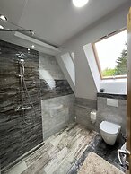 Rustic Inn River