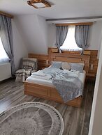 Rustic Inn River