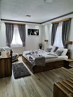 Rustic Inn River