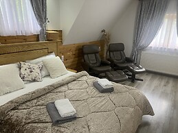 Rustic Inn River