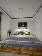 Rustic Inn River