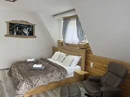 Rustic Inn River