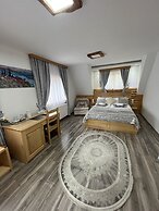 Rustic Inn River