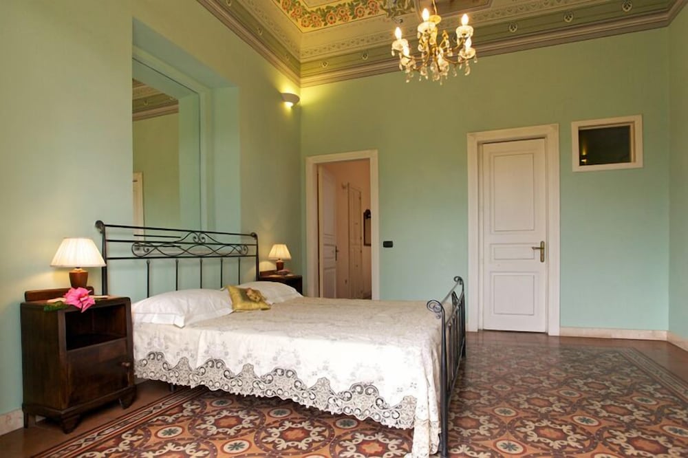 Palazzo Giovanni Bed and Breakfast