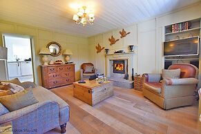 West Lodge