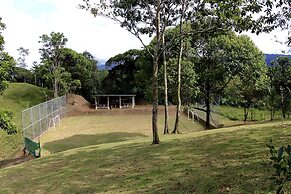 Epic Adventure Lodge