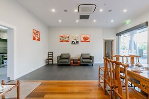 Boulevard Hotel