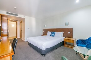 Boulevard Hotel
