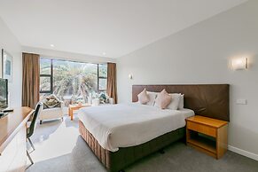 Boulevard Hotel