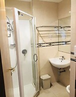 Boulevard Hotel