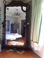 Yhouse