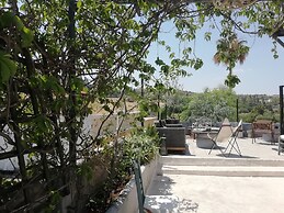 Yhouse