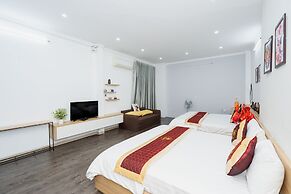 Shjmily House