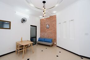 Shjmily House