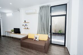 Shjmily House