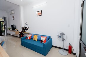 Shjmily House