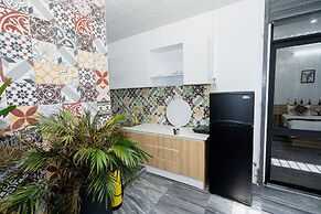 Shjmily House