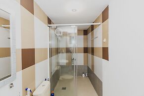 Shjmily House