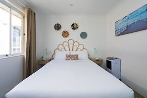Manly Beachfront Apartment
