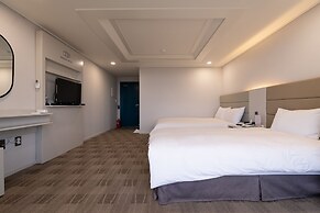 Cocoon Hotel