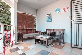 OYO 208 G House